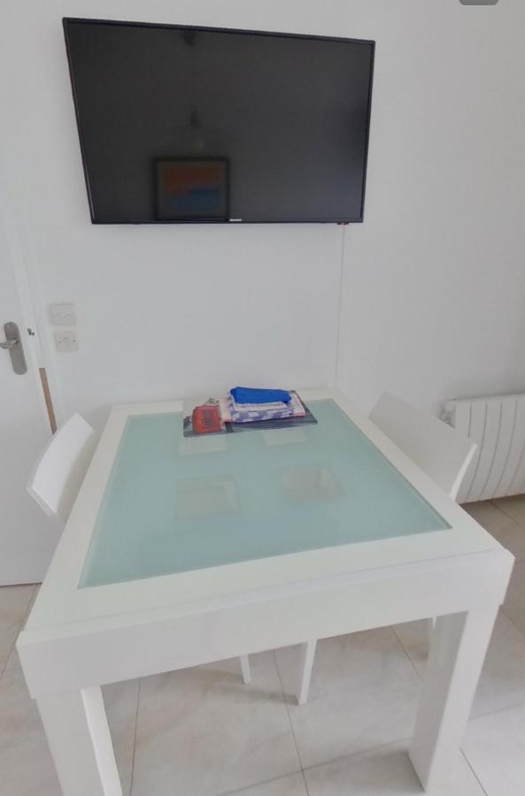 Appartement Proche De La Mer 쿠르쇨 쉬르 메르 외부 사진